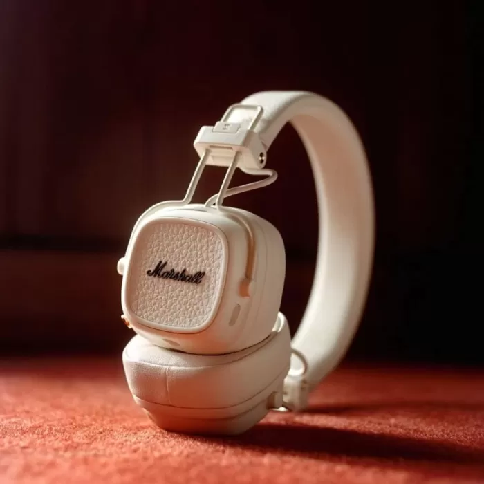 Marshall Major V Wireless Headphones, Cream