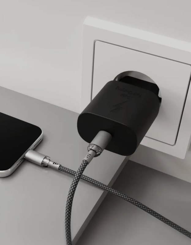 VLP 25W mains charger, black